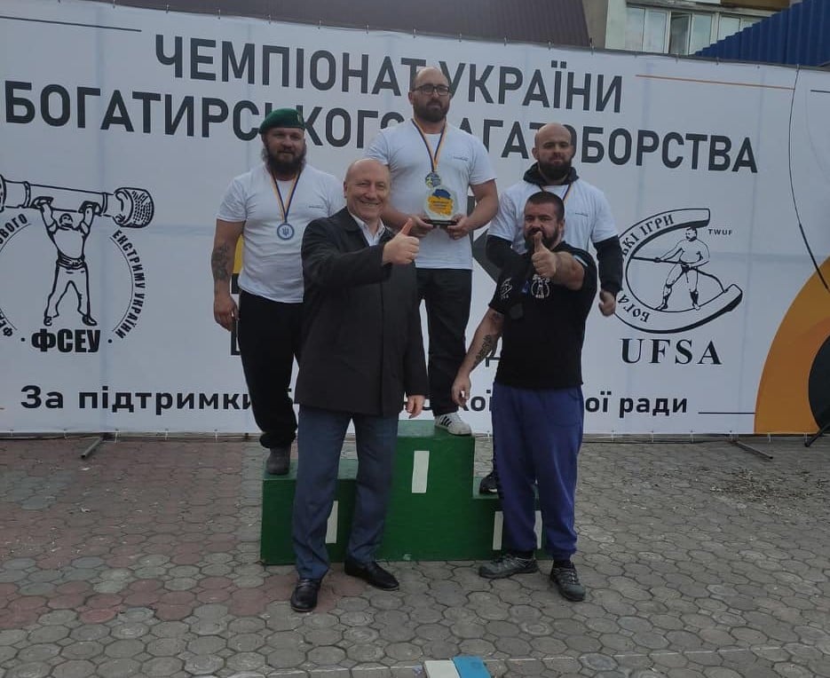 В рамках відзначення 467 річниці у м.Бурштин вперше відбувся парний чемпіонат України з богатирського багатоборства/парної богатирської тяги/TRACK PULL